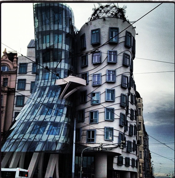 Dans eden binalar! - Resim : 1